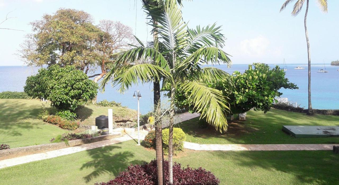 Crown Point Beach Hotel Exterior photo