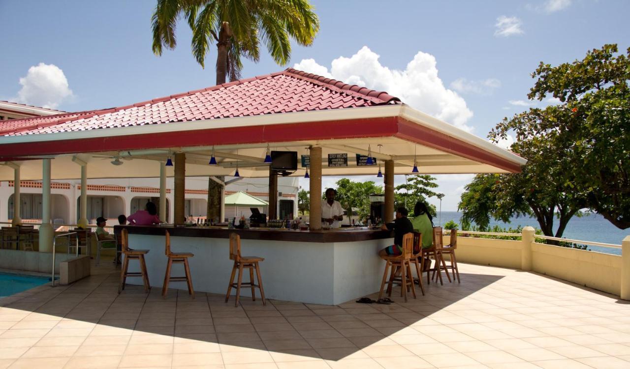 Crown Point Beach Hotel Exterior photo